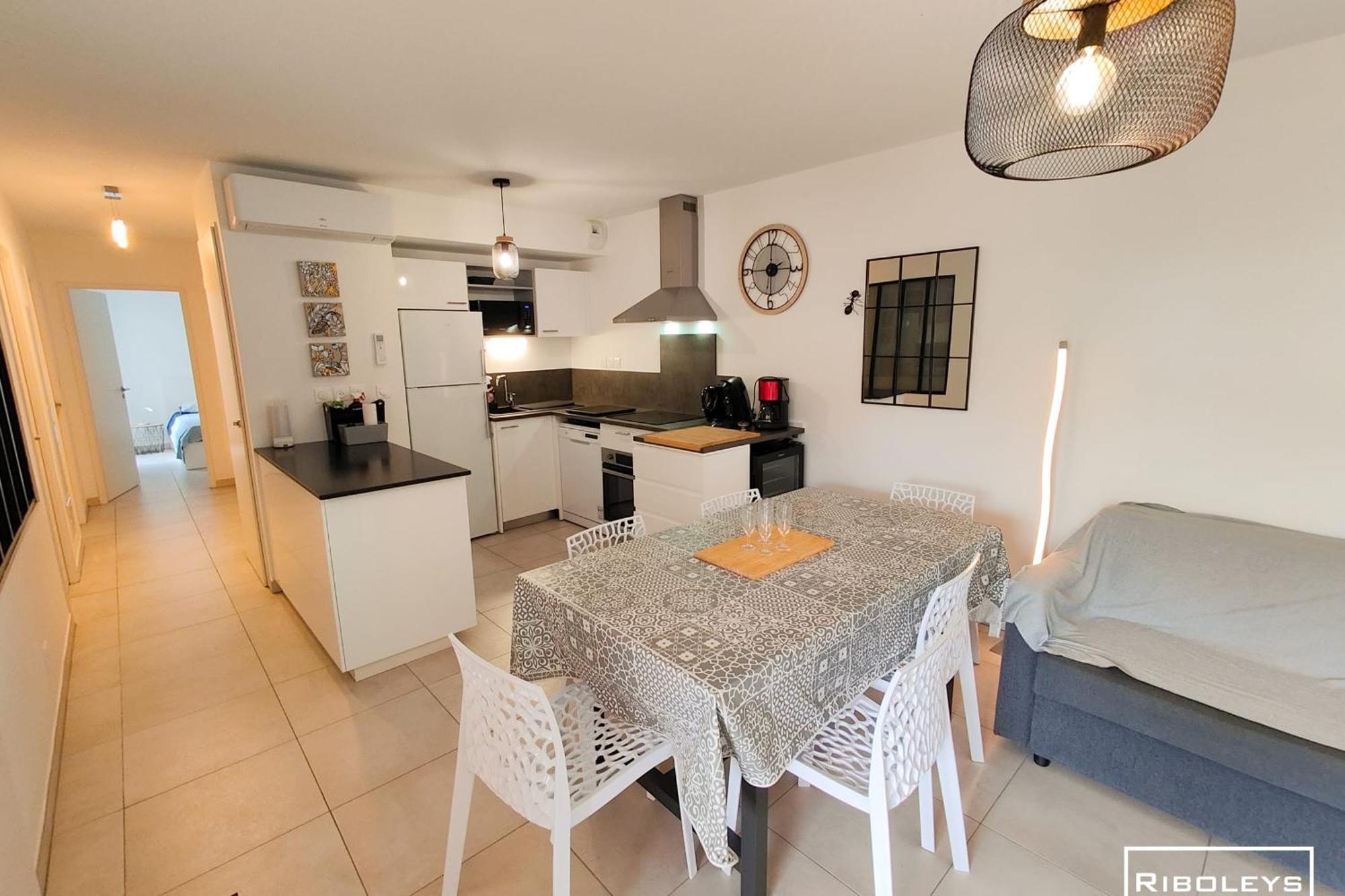 Villa T3 Climatisee En Residence Avec Piscine Vias Exterior photo
